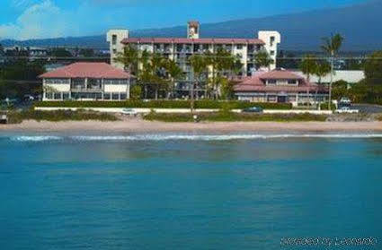 Maui Beach Vacation Club Aparthotel 3*